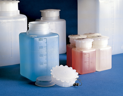 FRASCO GRAD. CUADRADO B/ANCHA, 50 ML