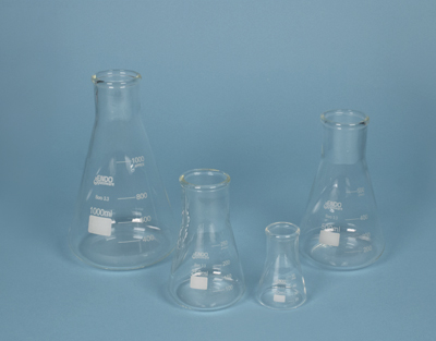 MATRAZ ERLENMEYER B/ANCHA, 1000 mL