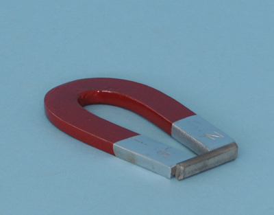 Imán de herradura acero cromado, 75x12x5 mm