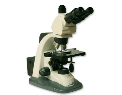 Microscopio triocular 158/8